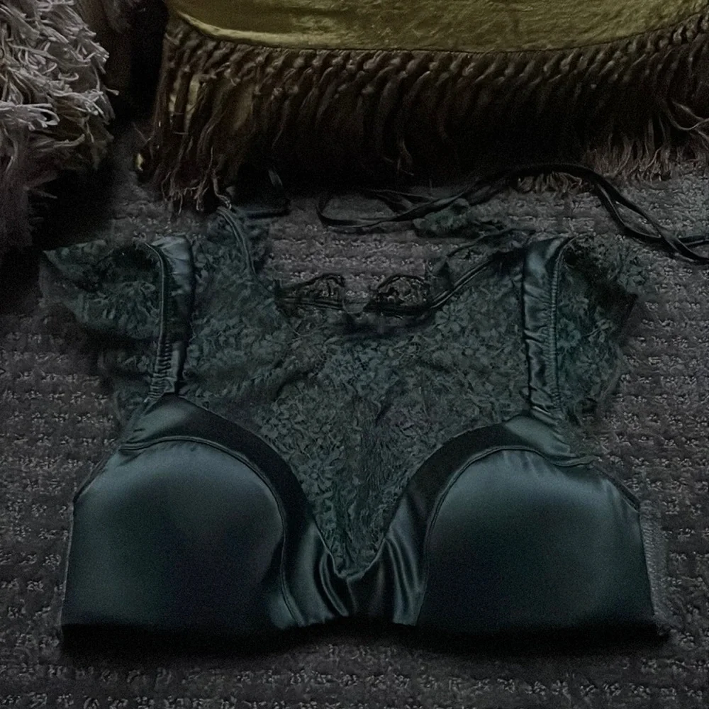 Victoria’s Secret shiny silky forest green lace bra bralette vintage crop top - Picture 4 of 5